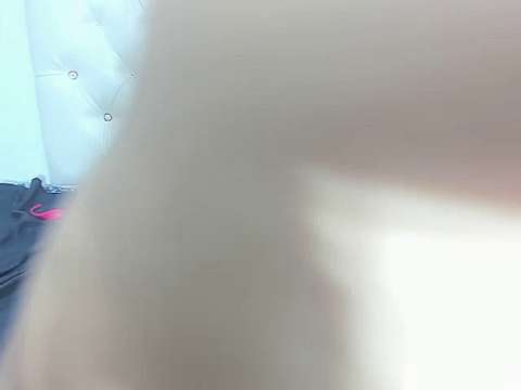 Queen_princesses_77 naked stripping on cam for live sex video chat