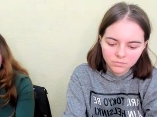 QueenKiss nude on cam – live sex chat