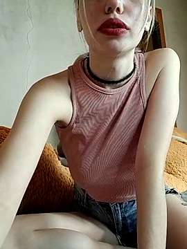 Red__Daimonn_ naked stripping on cam for live sex video chat