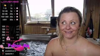 RUBY_1ICIOUS naked stripping on cam for live sex video chat