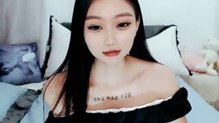 __Sarah_____ naked stripping on cam for live sex video chat