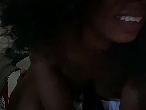 StayceEcsyte naked stripping on cam for live sex video chat