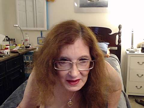 Strawberryblonde naked stripping on cam for live sex video chat