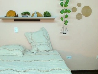Teffanyrosse nude on cam – live sex chat