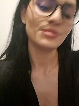 VictoriaBells naked stripping on cam for live sex video chat