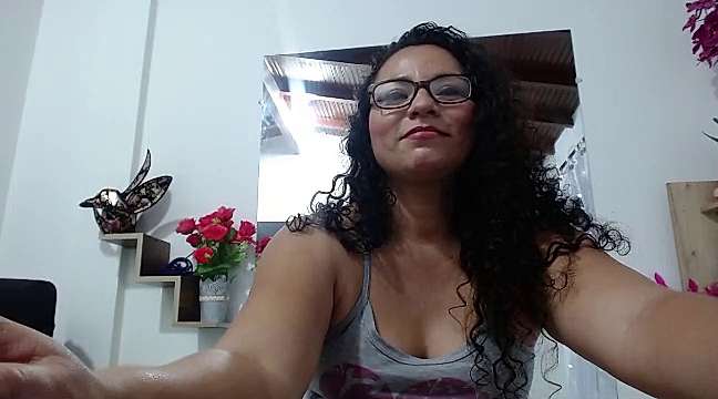 x_sandraass_x naked stripping on cam for live sex video chat