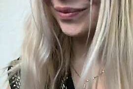 XXXLolly_MollyXXX naked stripping on cam for live sex video chat