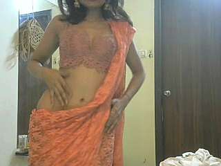 yoursexylayla naked stripping on cam for live sex video chat