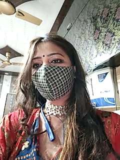 DesiDolly naked stripping on cam for live sex video chat