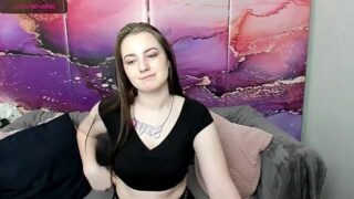 elinanortas naked stripping on cam for live sex video chat