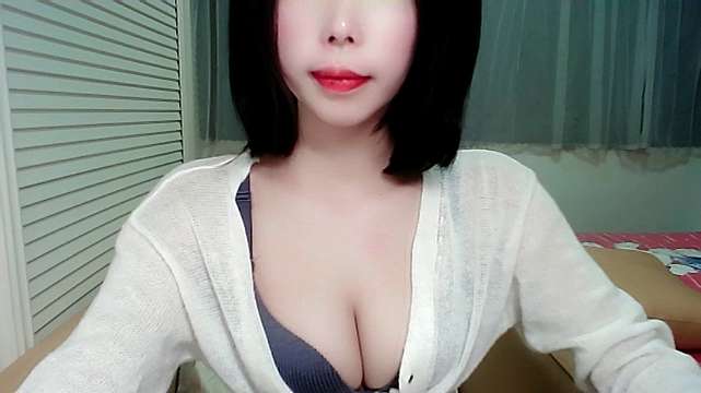 flowers993 naked stripping on cam for live sex video chat