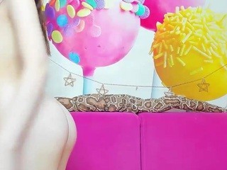 IlzeRols nude on cam – live sex chat