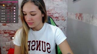 laurem_roy naked stripping on cam for live sex video chat