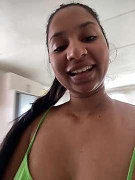 tweetypie21 naked stripping on cam for live sex video chat