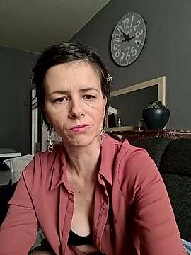Misslilie01 naked stripping on cam for live sex video chat