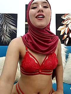 Arianne_Gauthier naked stripping on cam for live sex video chat