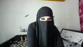 evelyn__salah naked stripping on cam for live sex video chat