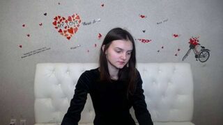 GlorySmile naked stripping on cam for live sex video chat