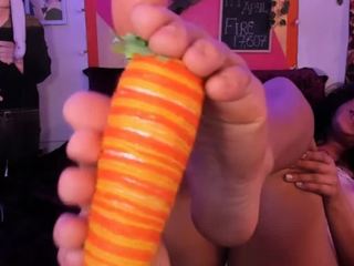 Noah Bensi nude on cam – live sex chat