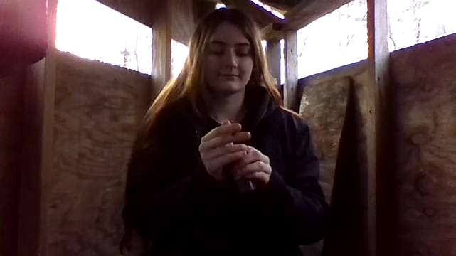 Snowbunnycake_131 naked stripping on cam for live sex video chat