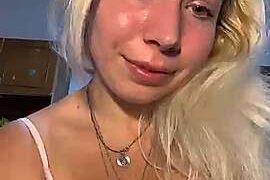 SonoAnna naked stripping on cam for live sex video chat