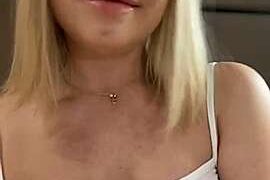 Chel_sea_ naked stripping on cam for live sex video chat