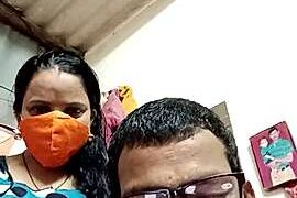 Hunnybunny143 naked stripping on cam for live sex video chat