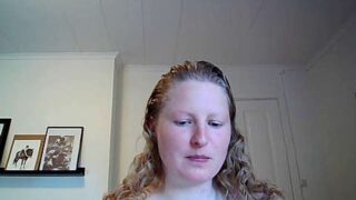 Ninaatje naked stripping on cam for live sex video chat