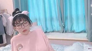 SUGAR_tangtang naked stripping on cam for live sex video chat