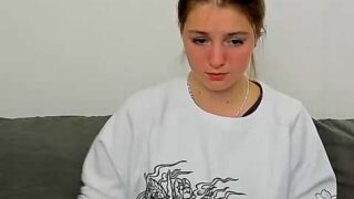 Ameli-Kiss naked stripping on cam for live sex video chat