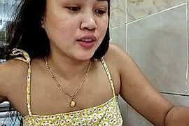 Bella-Naughty naked stripping on cam for live sex video chat