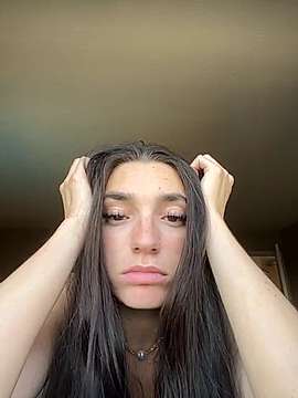 Chosenbabyy021 naked stripping on cam for live sex video chat