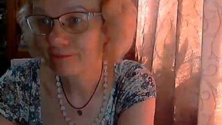 Joyce_Gloria naked stripping on cam for live sex video chat