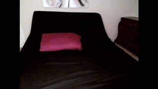 MsPrettyV naked stripping on cam for live sex video chat