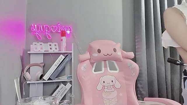 __Orri__ naked stripping on cam for live sex video chat