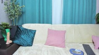 Sasha_Evans_ naked stripping on cam for live sex video chat