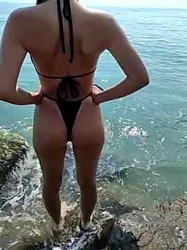 Two_Hot_Cats_Love naked stripping on cam for live sex video chat