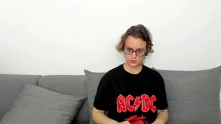ImHanna naked stripping on cam for live sex video chat