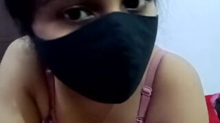 sandhya-22 naked stripping on cam for live sex video chat