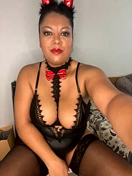 Sensual-Lizy naked stripping on cam for live sex video chat