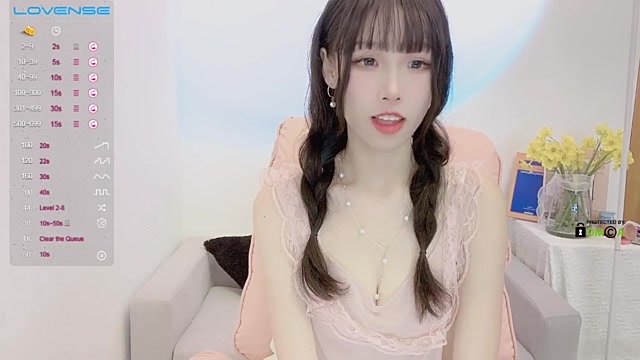 Swag_SASA naked stripping on cam for live sex video chat