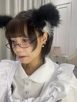 Nekomini naked stripping on cam for live sex video chat