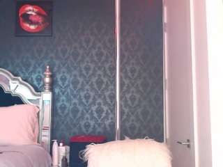 Katalina nude on cam – live sex chat