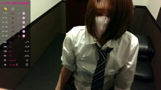 SUZU_ naked stripping on cam for live sex video chat