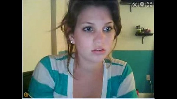 Teen 18yo flashin on Cam – more on sugarcamgirls.com