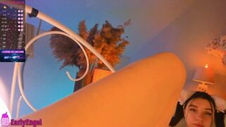 ZoeMils naked stripping on cam for live sex video chat