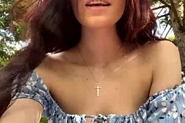 Lady_anna_ nude stripping on webcam for live sex video chat