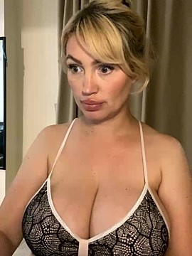 Lana-Giselle nude stripping on webcam for live sex video chat
