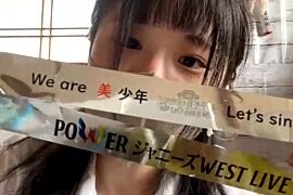 muuchi_19 nude stripping on webcam for live sex video chat
