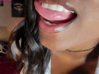 Nyakimgold nude before webcam – Live Sex Chat